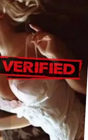 Beverly Titten Finde eine Prostituierte Plombieres